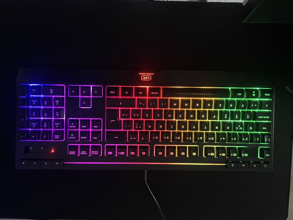 Pc Gaming com monitor e perifericos