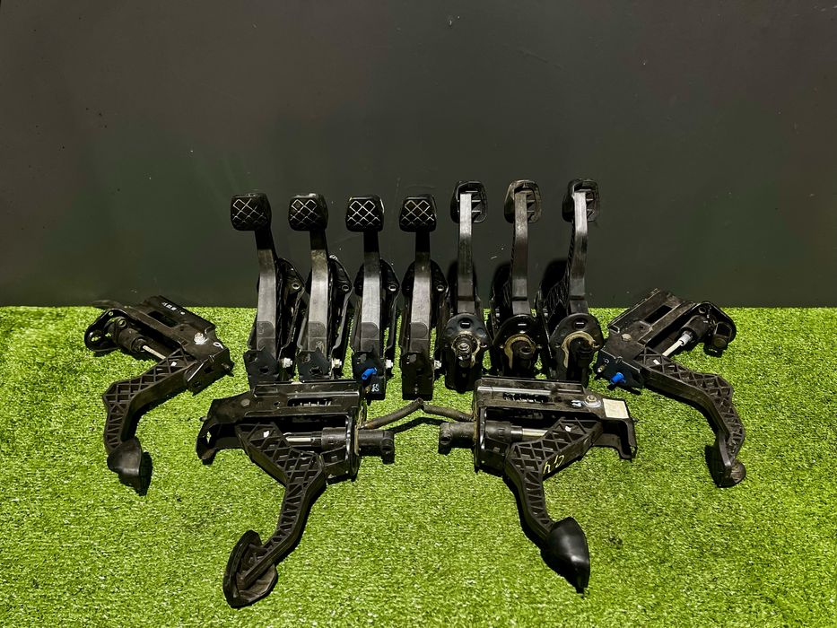 Педаль газу Гольф 4 Акселератор Golf 4 Педали газ розборка шрот VW