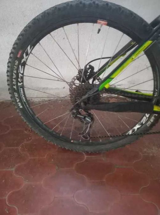 Bicicleta BTT Cube 26” - Quadro M - Shimano Deore