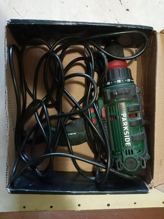 Дрель під ремонт або деталі