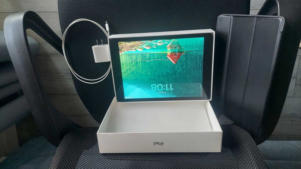 Apple iPad 9 gen. 64 GB Wi-Fi Srebrny