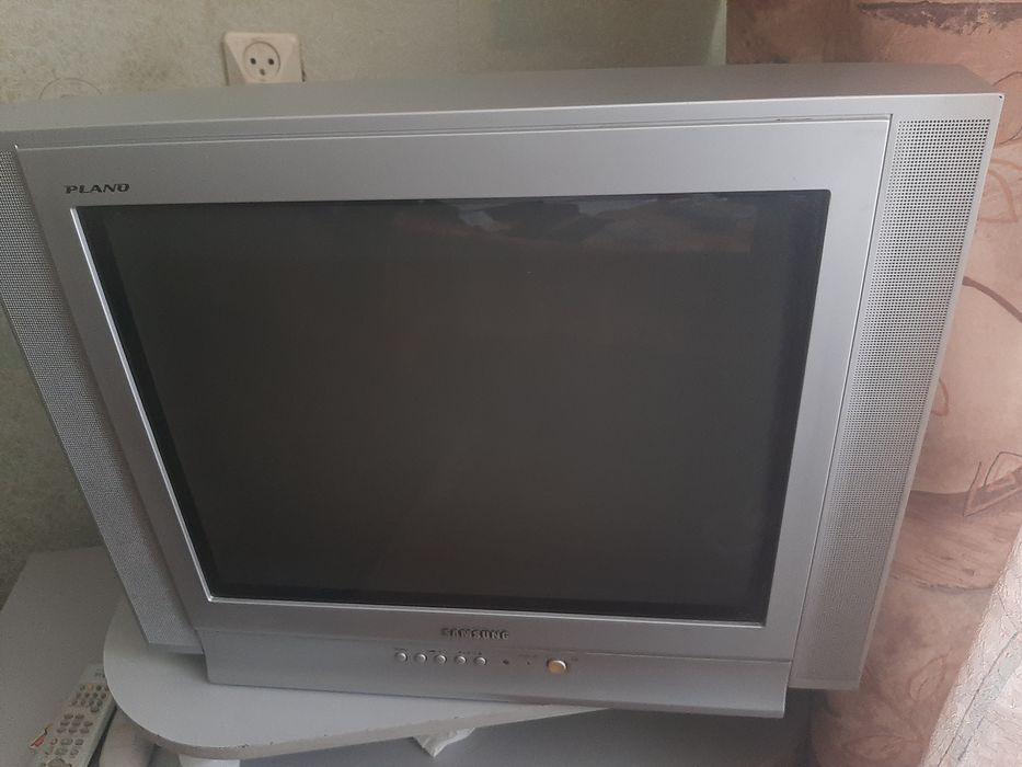 Телевизор Самсунг.