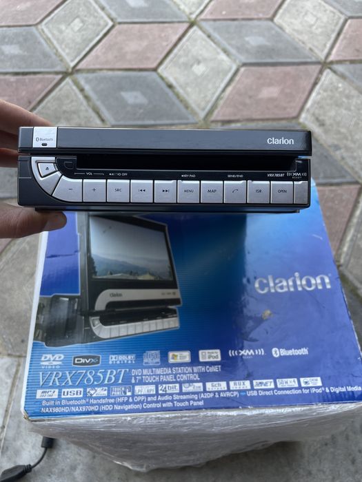 Clarion VRX 785 BT