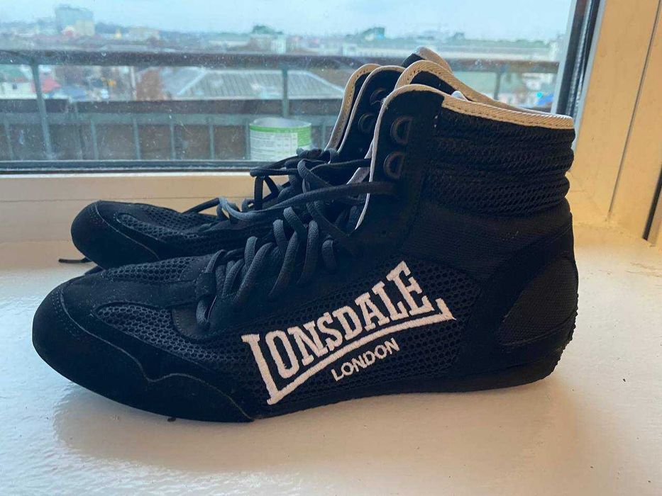 Боксерки нові LONSDALE
