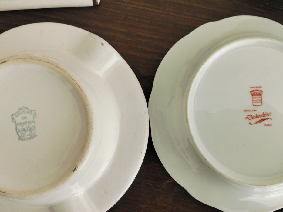 8 cinzeiros antigos e 1 paliteiro, a partir de