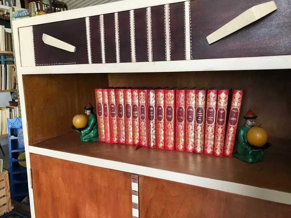 Guarda Fatos dos anos 70, remodelado.