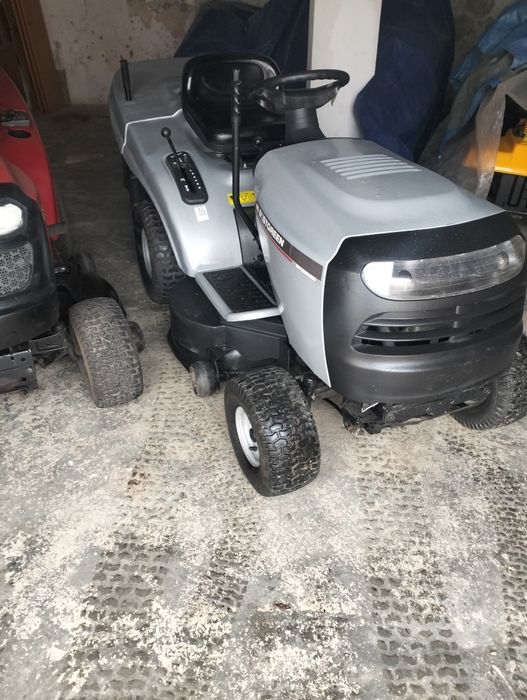 Trator corta relva 16cv