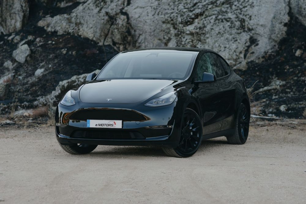 Tesla Model Y Long Range Dual Motor AWD