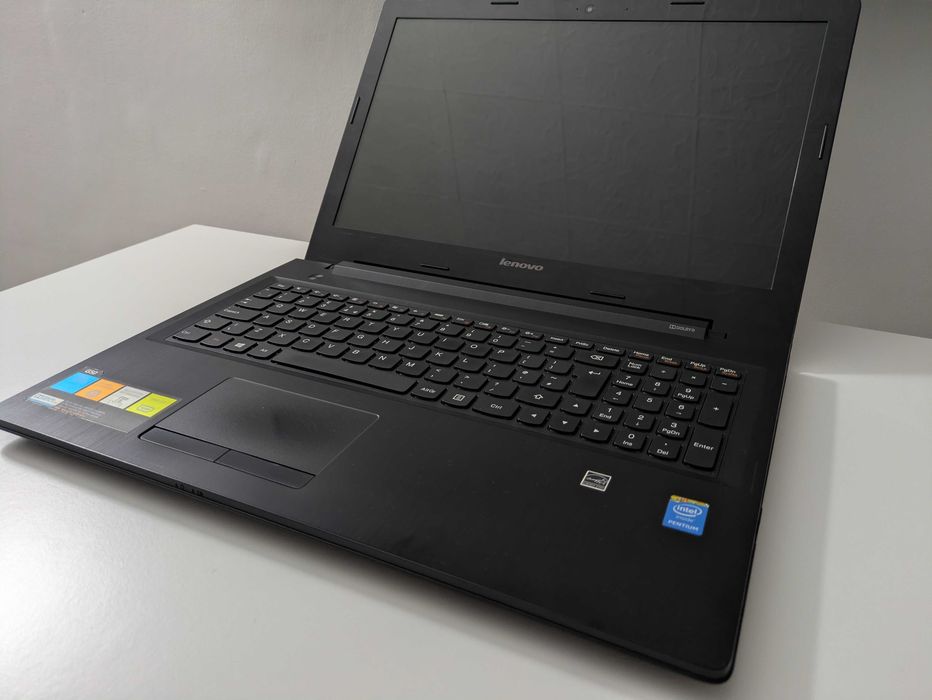 Laptop Ultrabook Lenovo 15.6" Ram 8GB Dysk SSD 256GB USB 3.2 Windows 11 Bateria 6 godzin HDMI + Torba