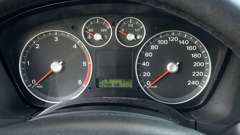 Ford focus coupé mk2 192mil km 1.6Tdci 109cv 2006