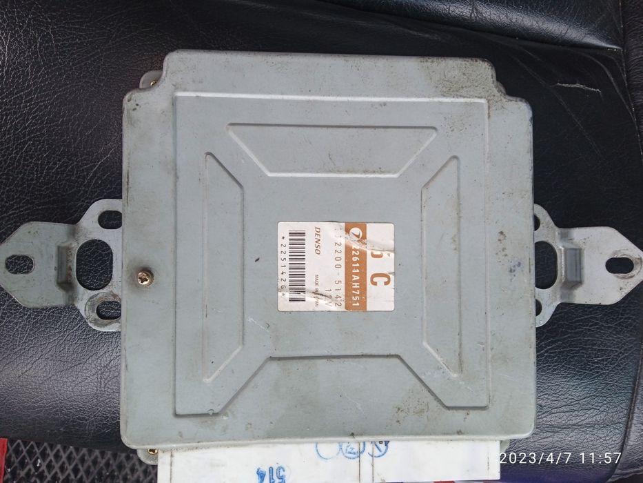 Блок управління двігателя Субару ej205