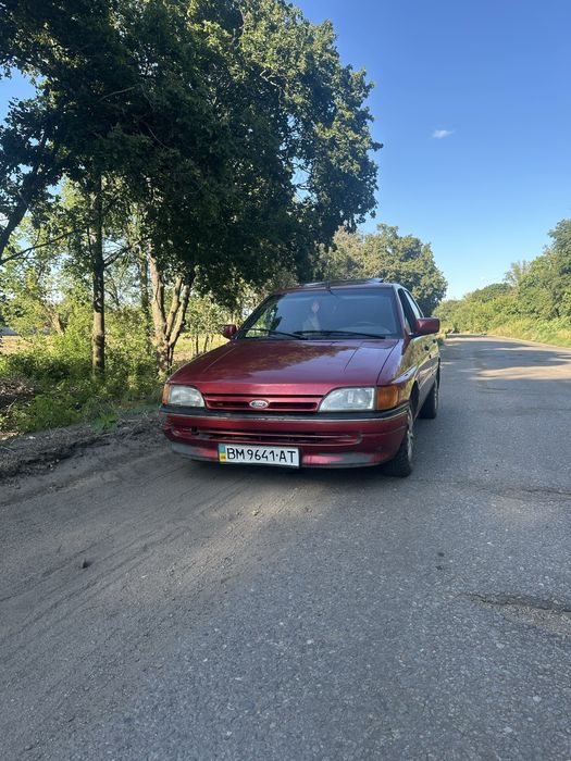 Продам форд ескорд 1,3 (чугунный блок).Цена до 5 числа !