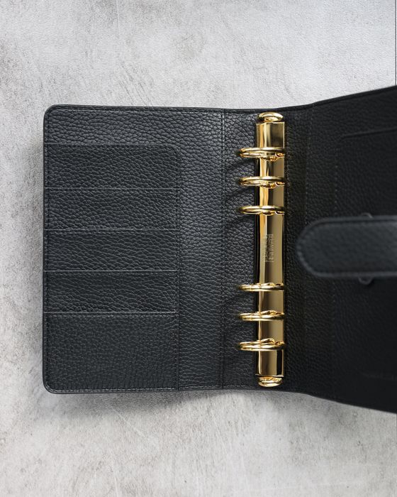 Aura Estelle Krause rings organizer planer segregator filofax personal