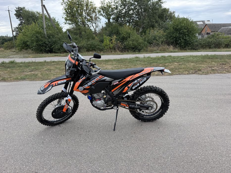 Мотоцикл Geon Dakar GNS 300R