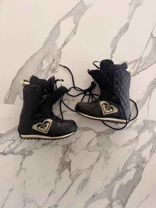 Roxy buty damskie  snowboard r.39 czarne wiązane