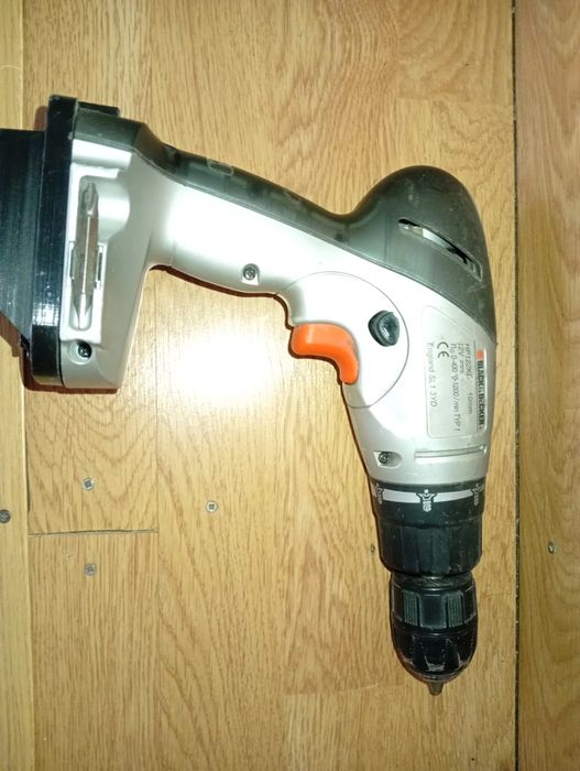 Aparafusadora Black Decker avariada