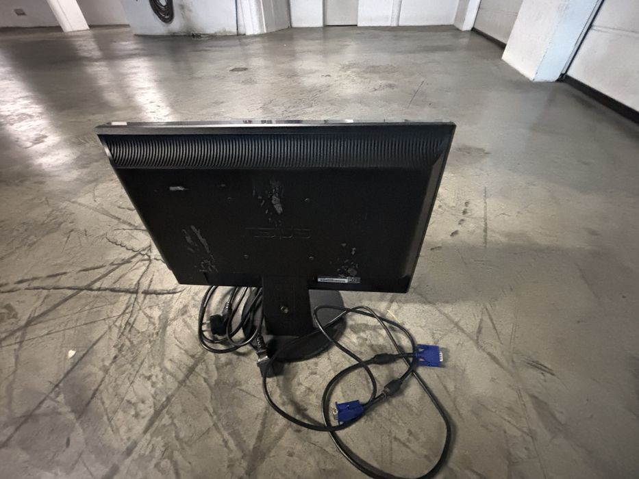 Monitor Asus 19” bom estado