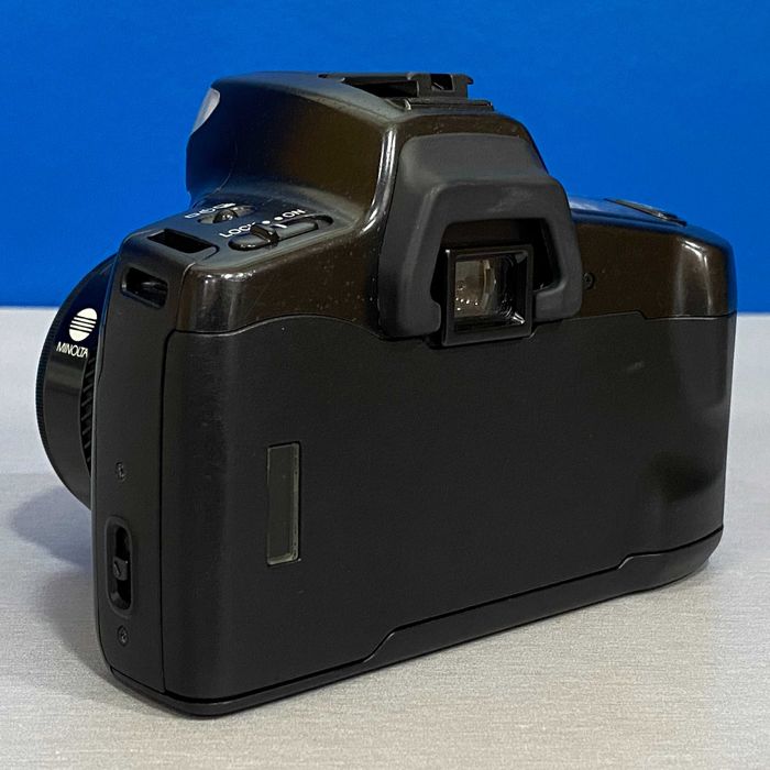 Minolta Dynax 300si + AF 35-70mm f/4