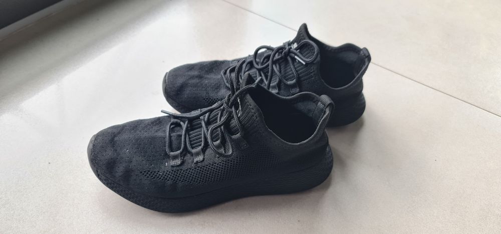 Sneakersy młodzieżowe Sprandi r. 37