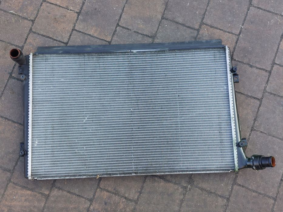 chłodnica wody 1.9 tdi bls 2.0 tdi bmp vw golf seat leon skoda 1k0121251am