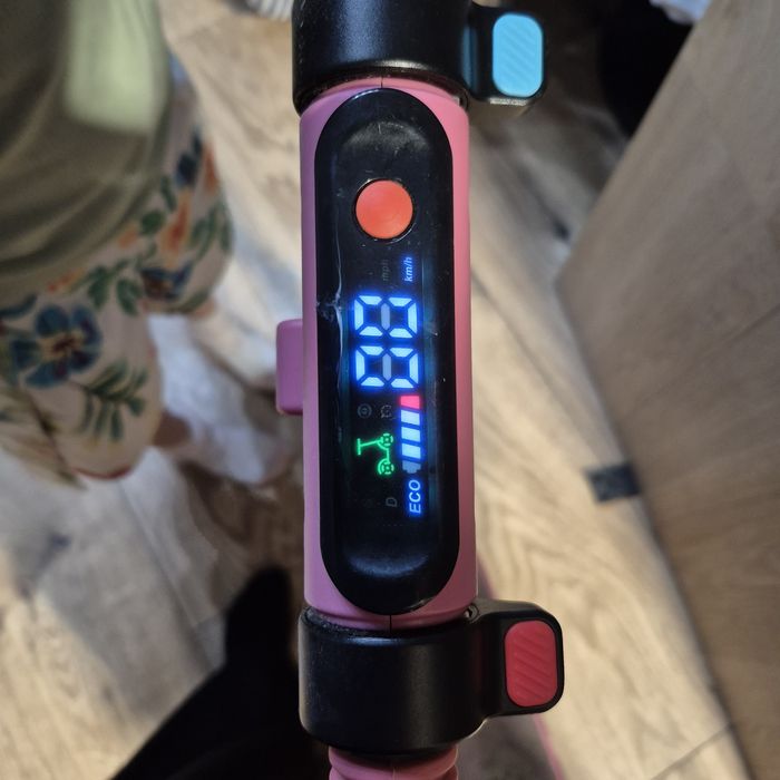 Hulajnoga elektryczna dla dzieci