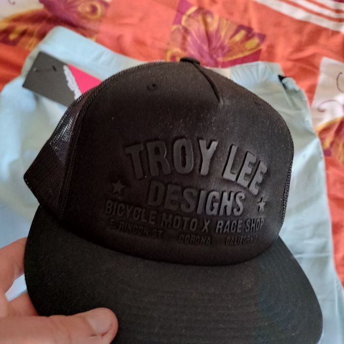Sprzedam czapkę nową Troy lee