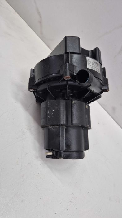 Pompa powietrza wtórnego Mercedes 2.6 V6 W211 S211 Klasa E 240