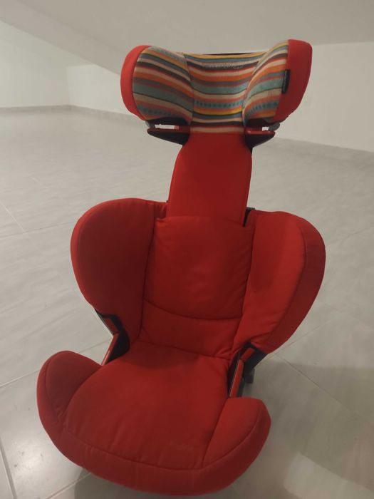 Em excelente estado Cadeira Auto  BébéConfort Rodifix Isofix