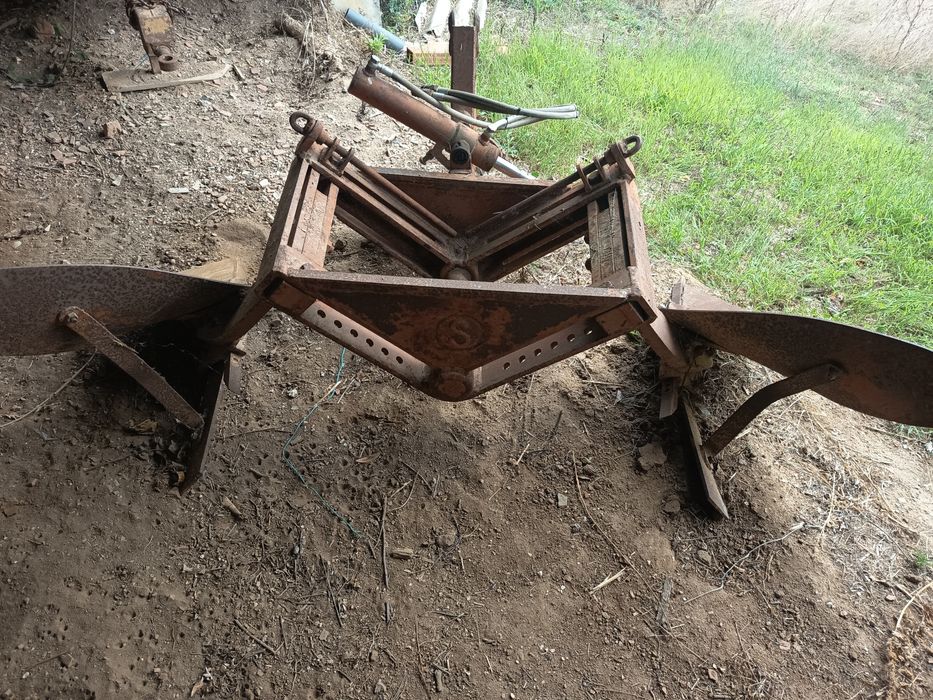 Charrua para trator