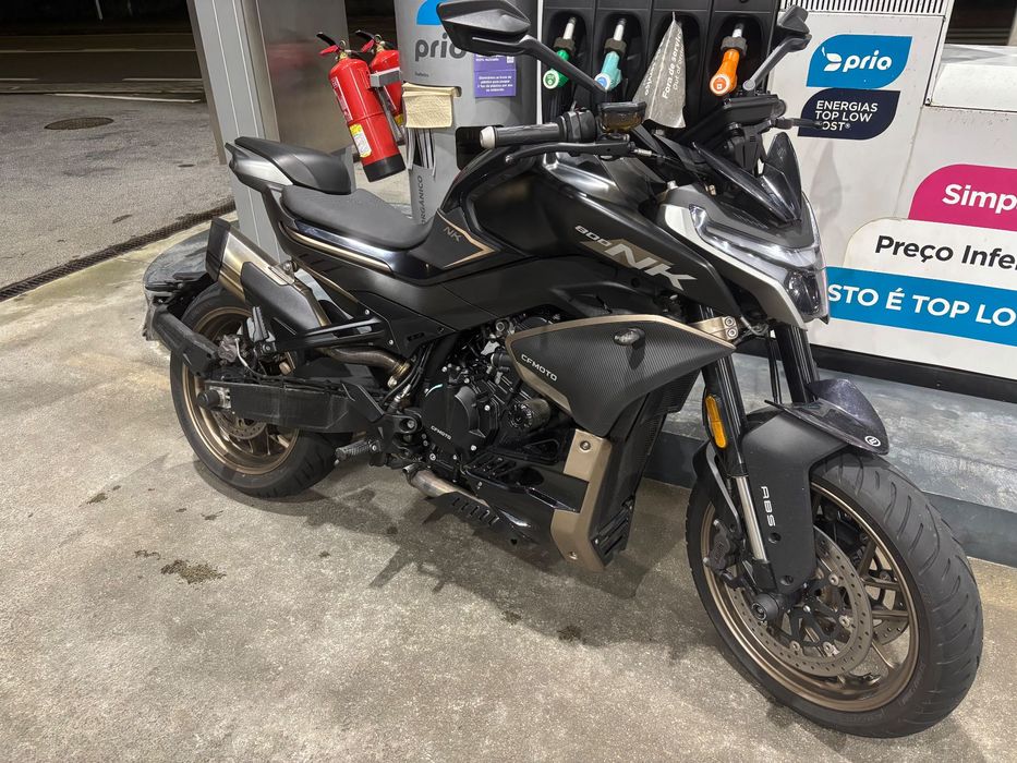CF Moto 800NK como nova