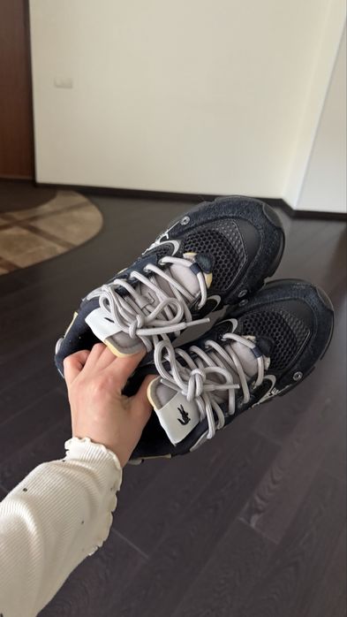 Кросівки Lacoste 35