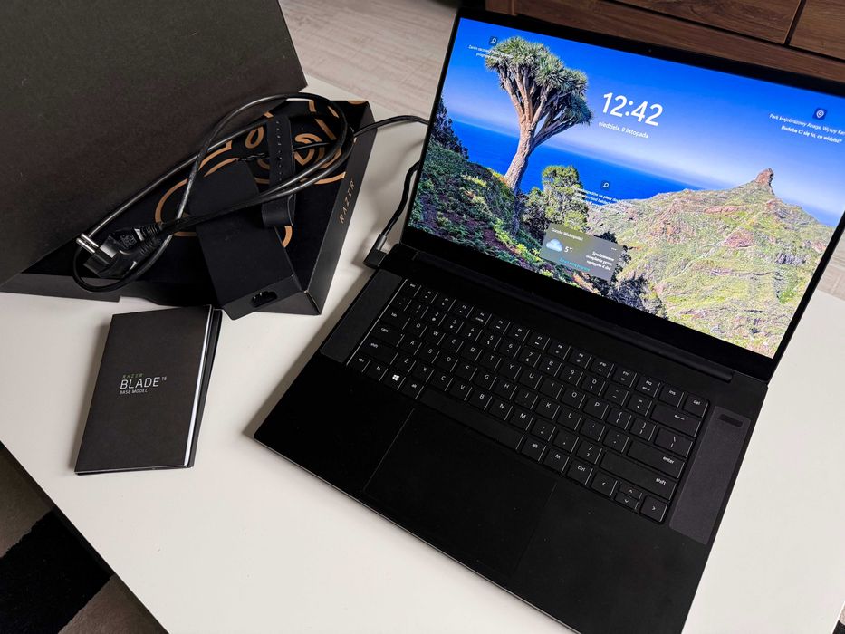 Razer Blade Base model 2021 rok 100% sprawny - bardzo dobry stan!