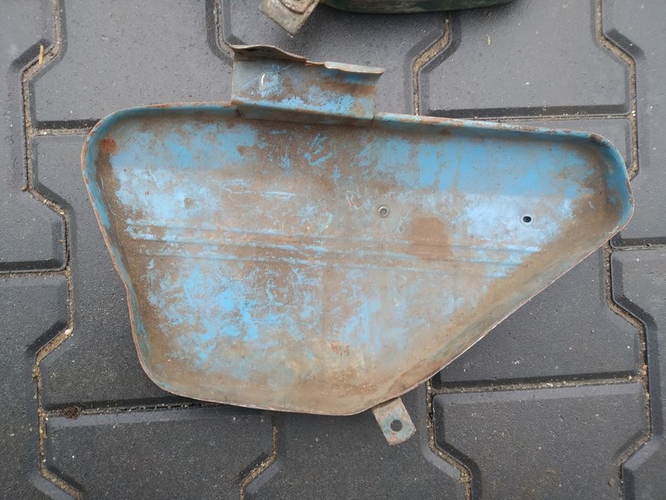 Dekle dekil puszki Jawa De Lux 350