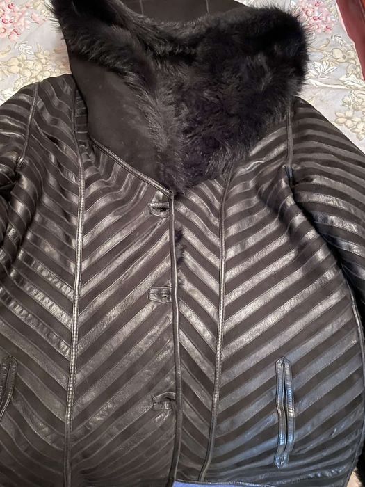 Куртка шкіряна