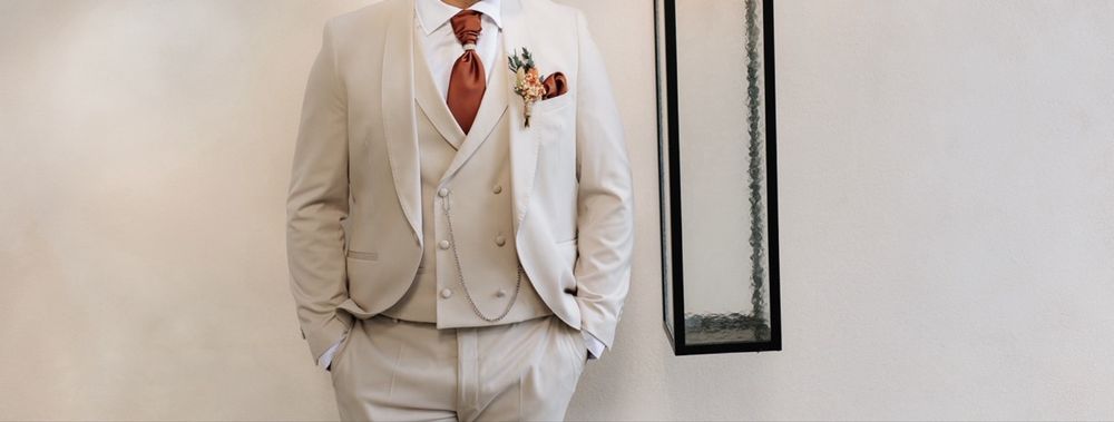 Vendo fato de casamento