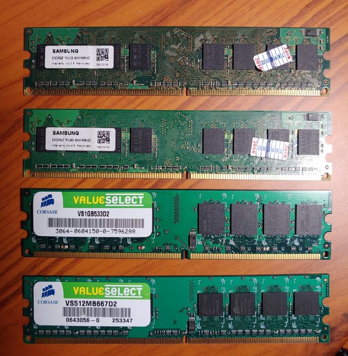 Планки оперативной памяти DDR2 1GB 800MHZ