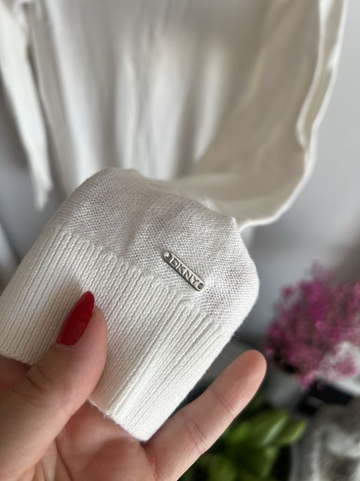 Sweter DKNY jak nowy z wiskozą i wełna
