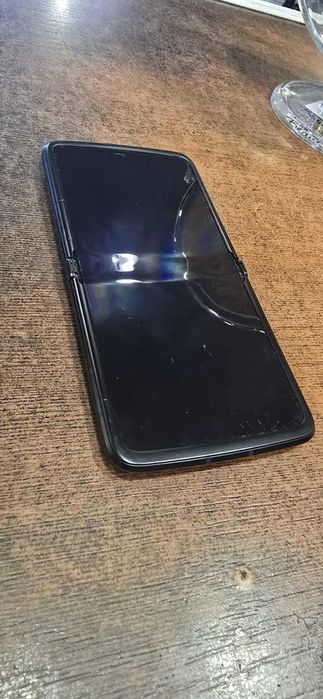 Motorola Razr 2022 8/256