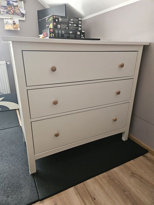 Komoda Hemnes IKEA