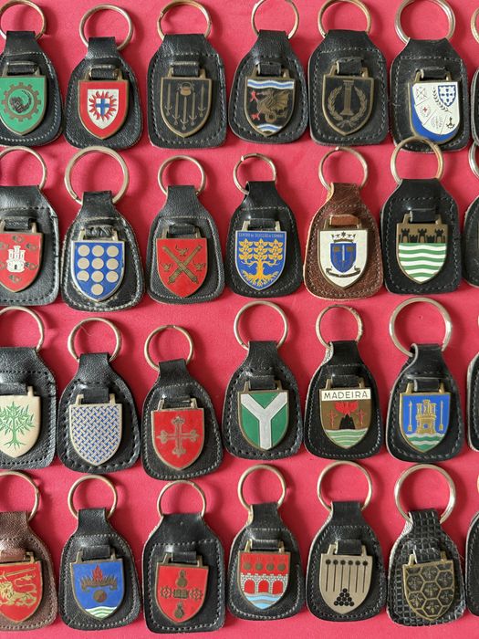 Porta chaves com pequeno crachá Militar