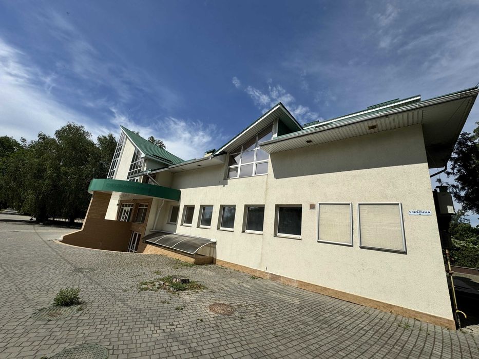 6 Слобідська  окремо стояча будівля 1000 кв.м. ціна 100000 грн/міс