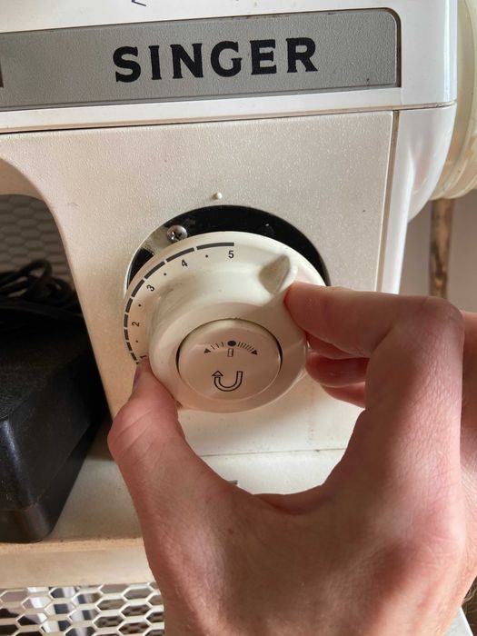 Máquina de costura Singer para reparação ou para peças