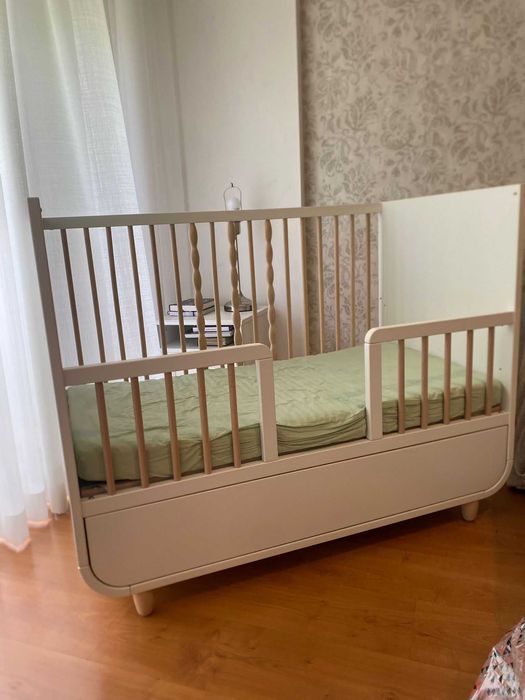 Berço com gaveta branco
