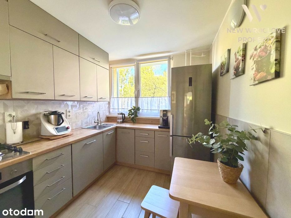 4 Pokoje/Osobna kuchnia/Balkon/Centrum