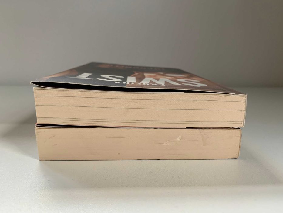 zestaw książek Paulina Świst - Prokurator i Incognito używane