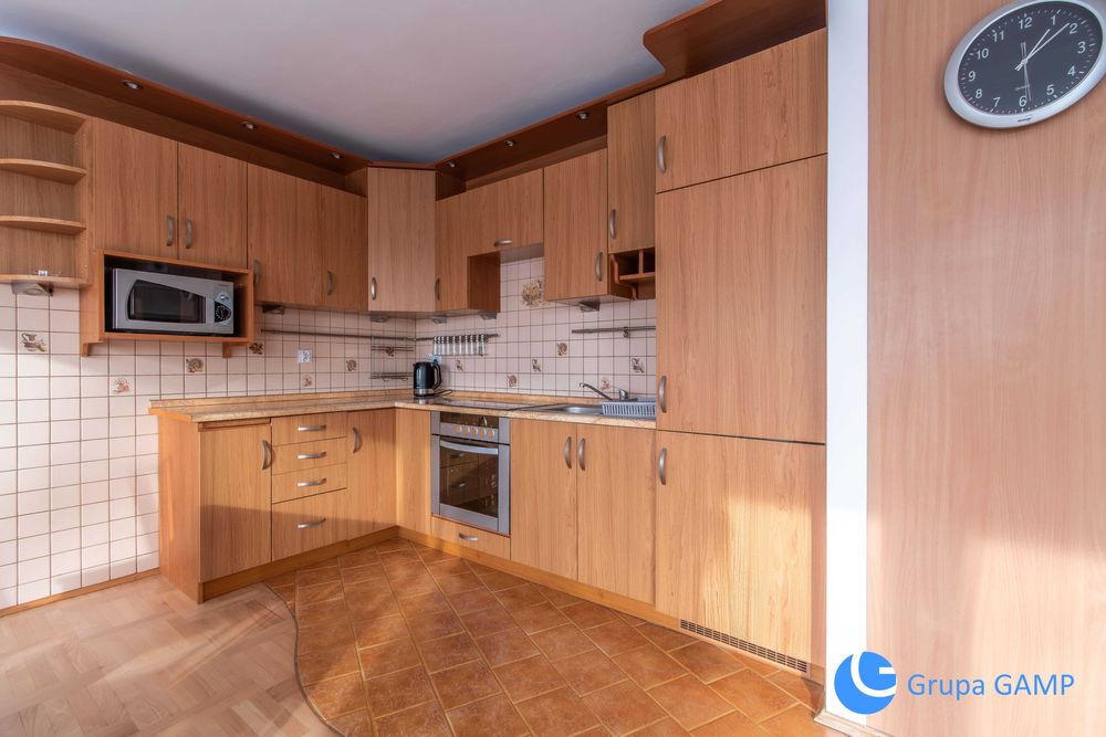 Słoneczne 2-pok Wieczysta możliwość własnych mebli |parking w cenie!|