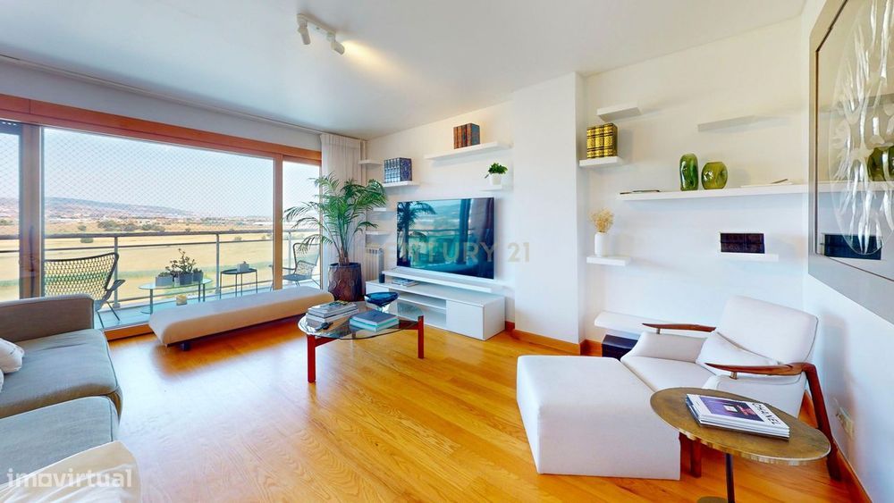 Apartamento T4 no Infantado de excelência, conforto e vista sobre a le