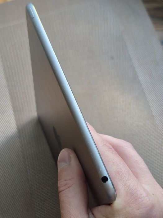 ipad air 2 128 - купити планшети - Ціна на OLX.ua