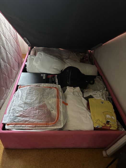 Cama solteiro rosa