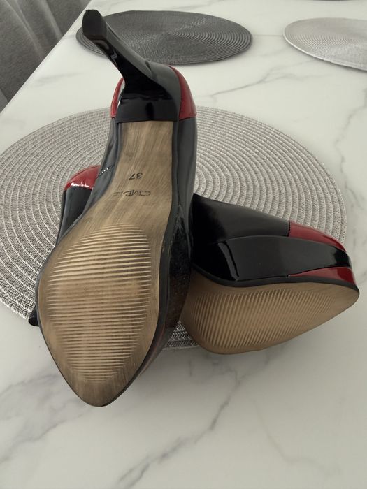 Buty na obcasie rozmiar 37